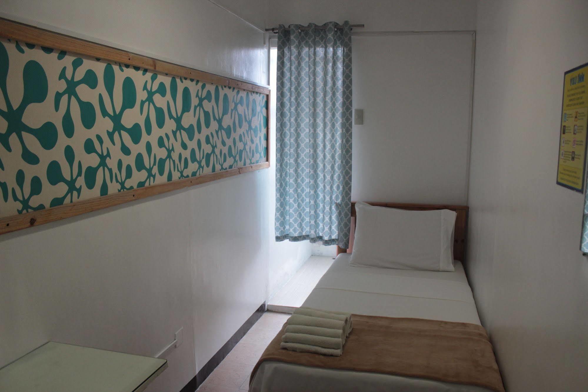 Yuj Inn - Quezon City Eksteriør billede