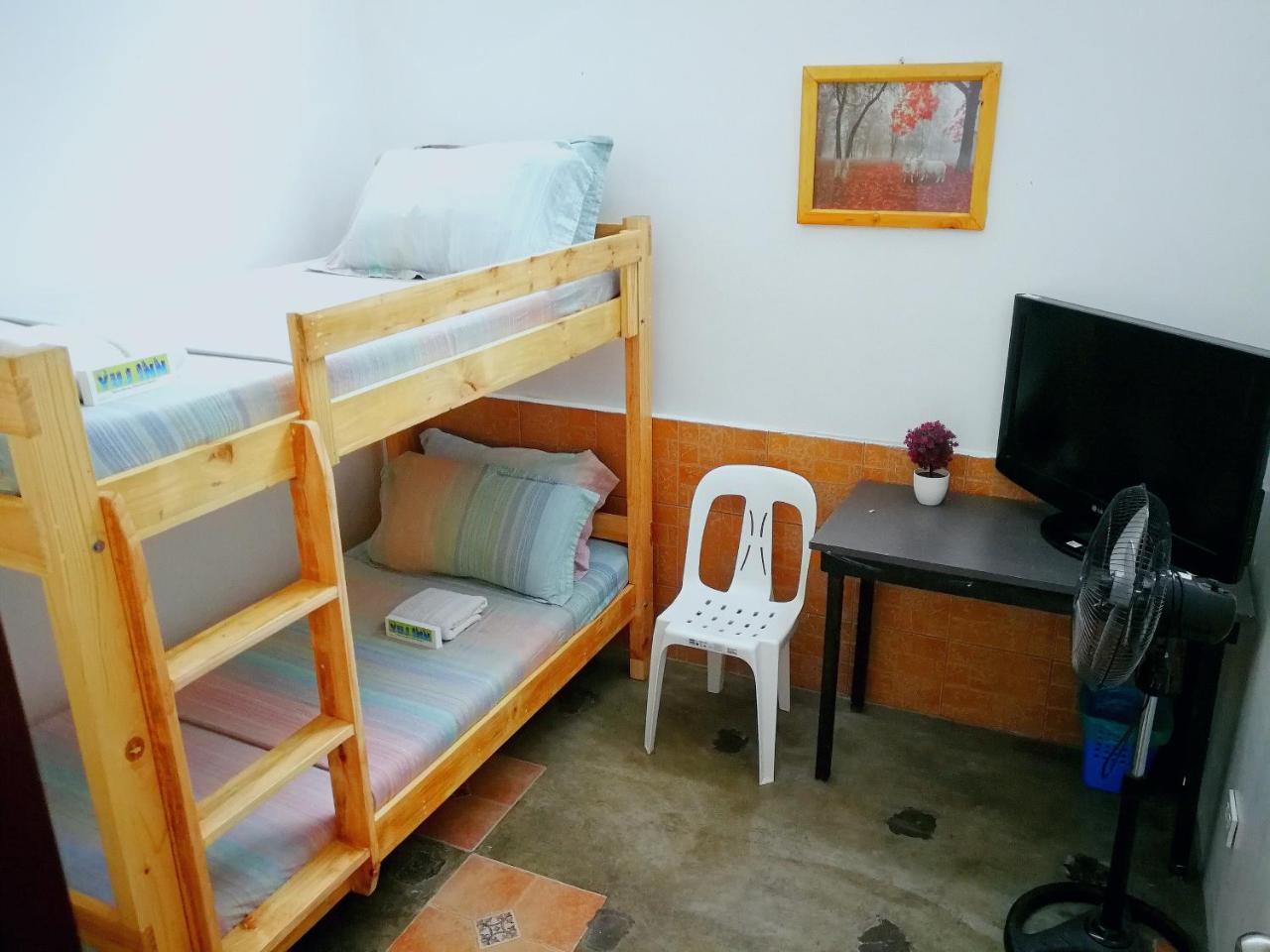 Yuj Inn - Quezon City Eksteriør billede