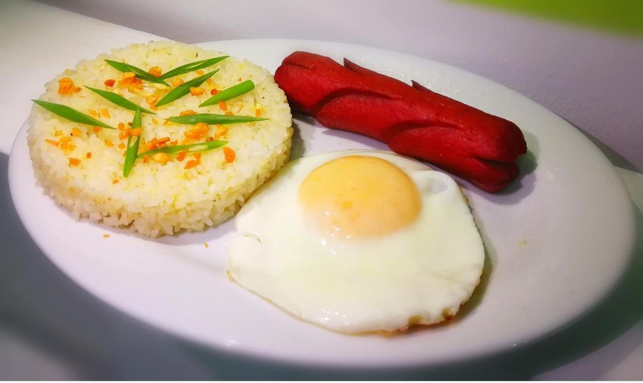 Yuj Inn - Quezon City Eksteriør billede